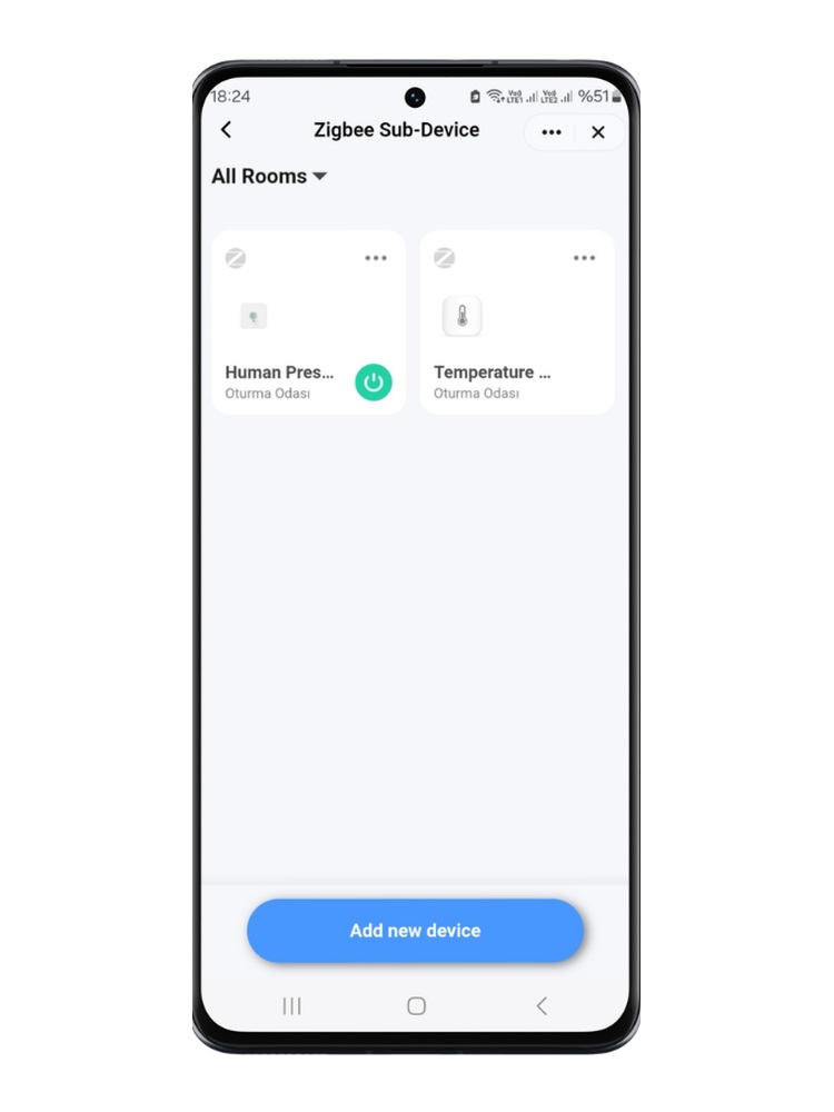 Smart Life uygulamasında köprüye bağlı Zigbee cihazların listesi ve yeni cihaz ekle düğmesi